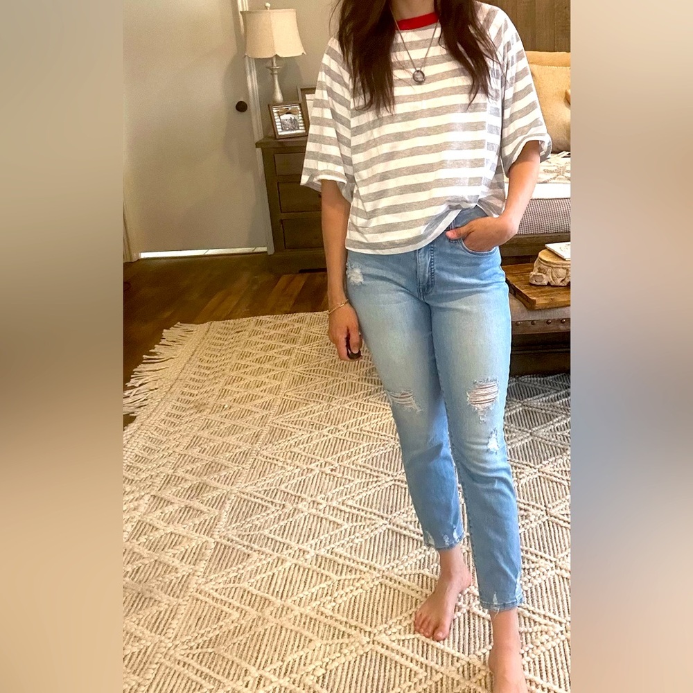 Light wash ankle size 2